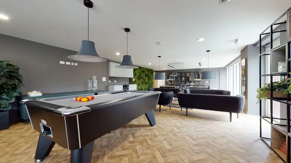 One London Road, Newcastle Under Lyme – Amenities