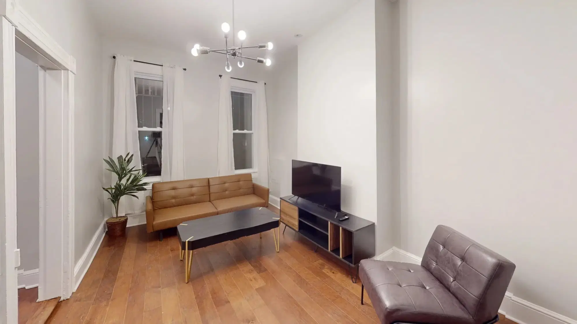 June Homes 20020, Washington DC – Common Area