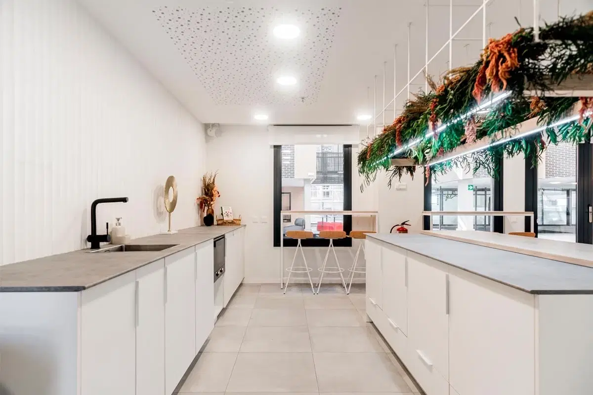 Livensa Living Madrid Aravaca Campus, Madrid – Kitchen