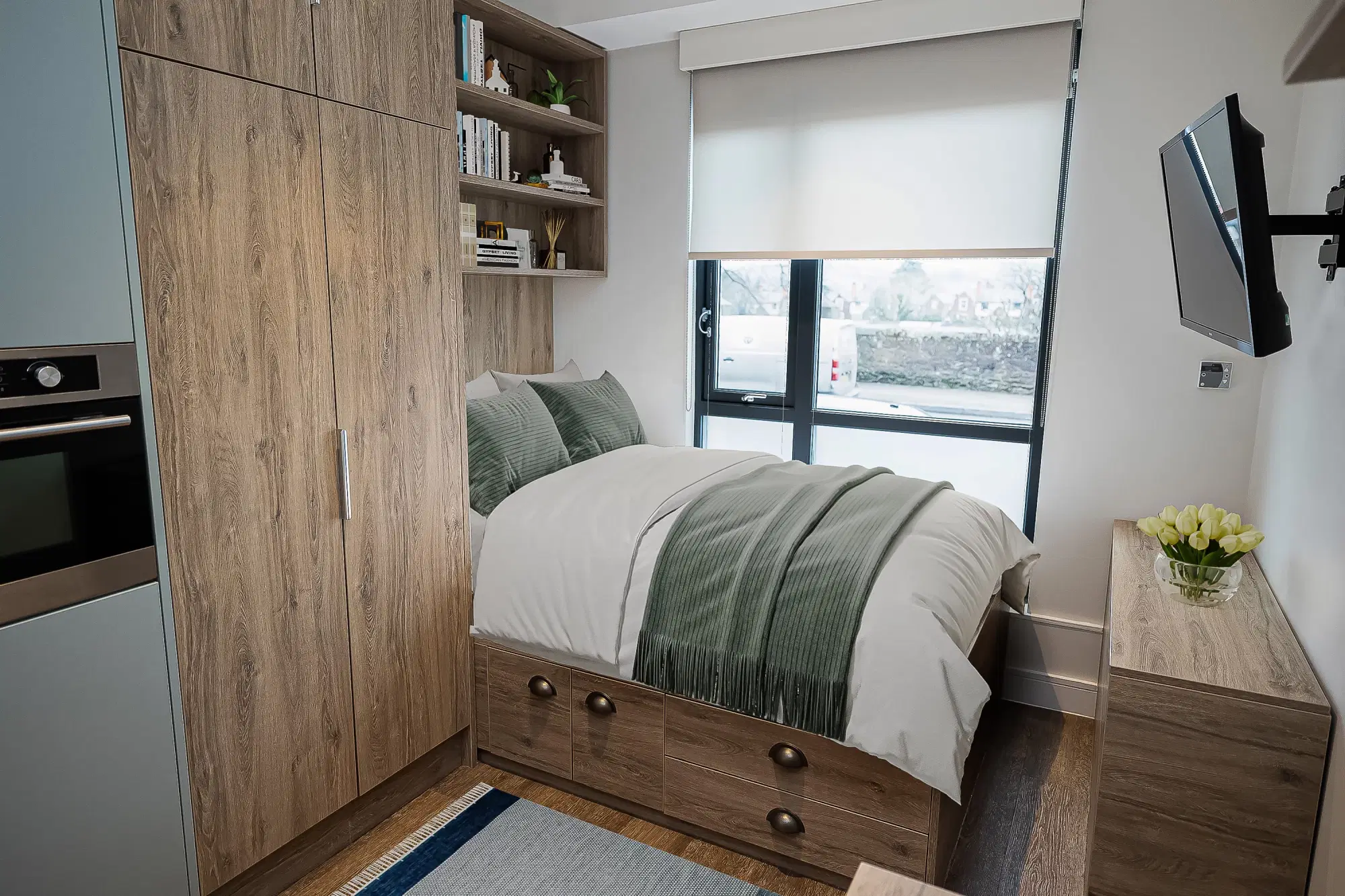 Canvas Quintana Gate, Exeter – Silver Studio