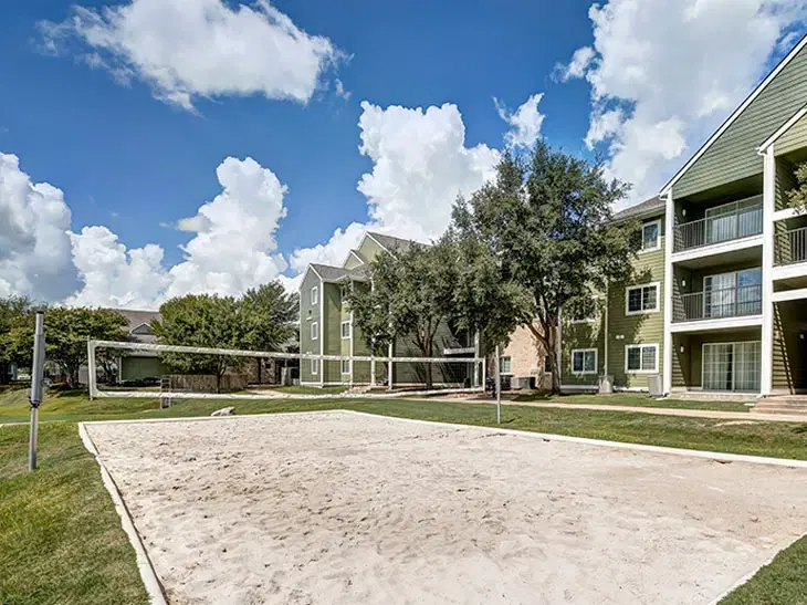 Aggie Station, College Station – Exterior