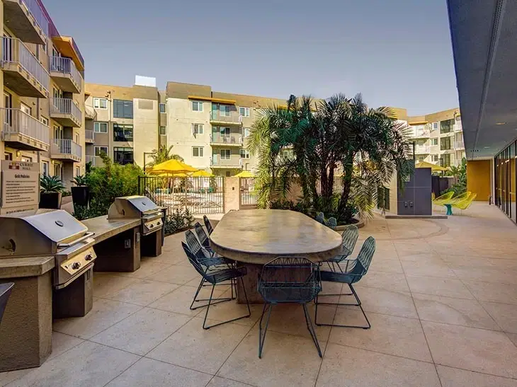 Currie Hall, Los Angeles – Amenities