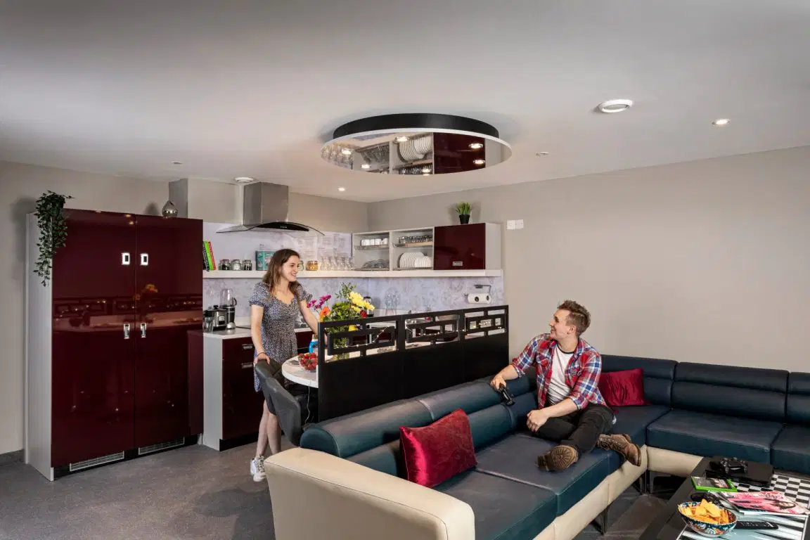 Walnut Gardens, Exeter – Platinum En-suite Serviced Apartment