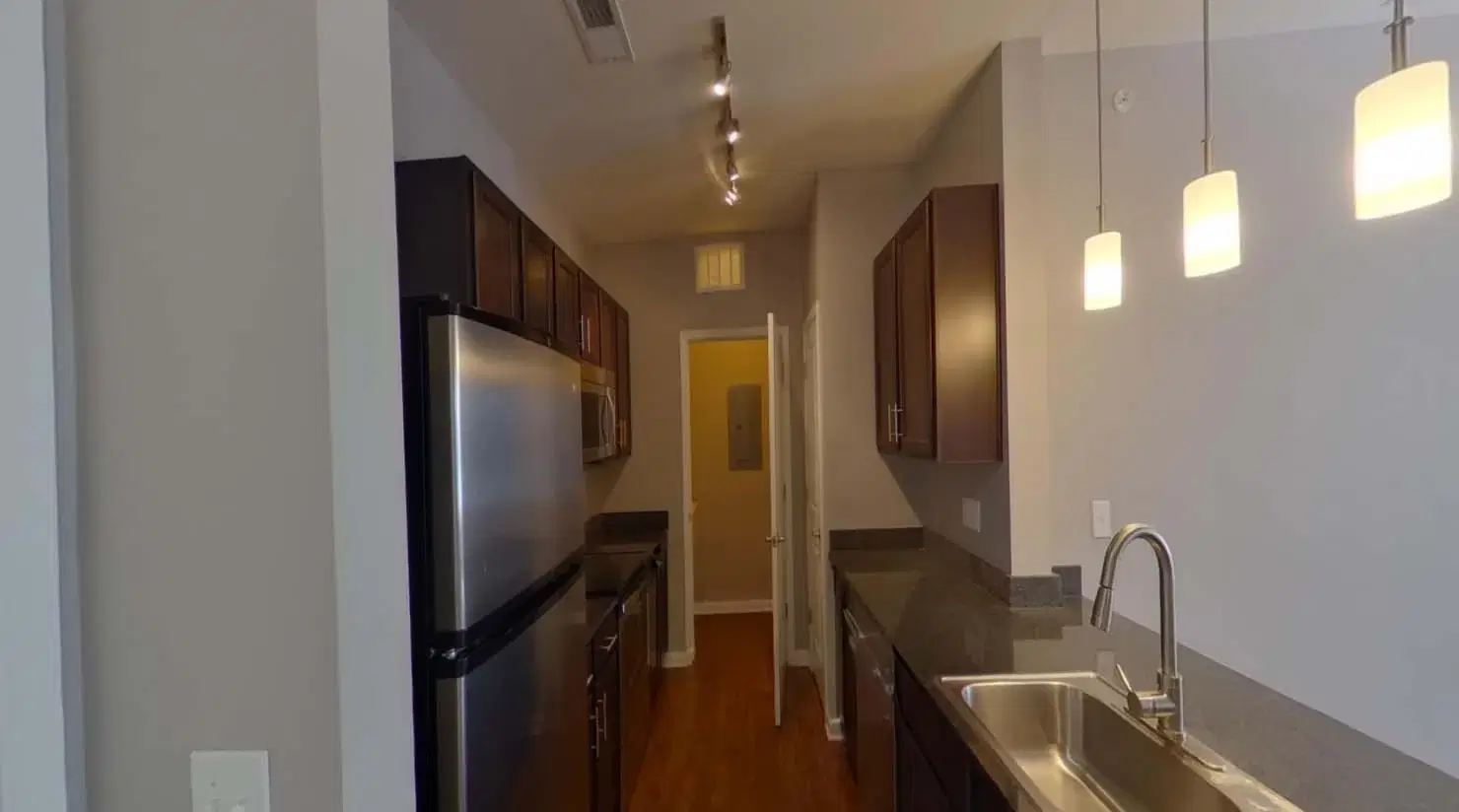 801 Polaris, Columbus – Lewis - 2 Bed 2 Bath
