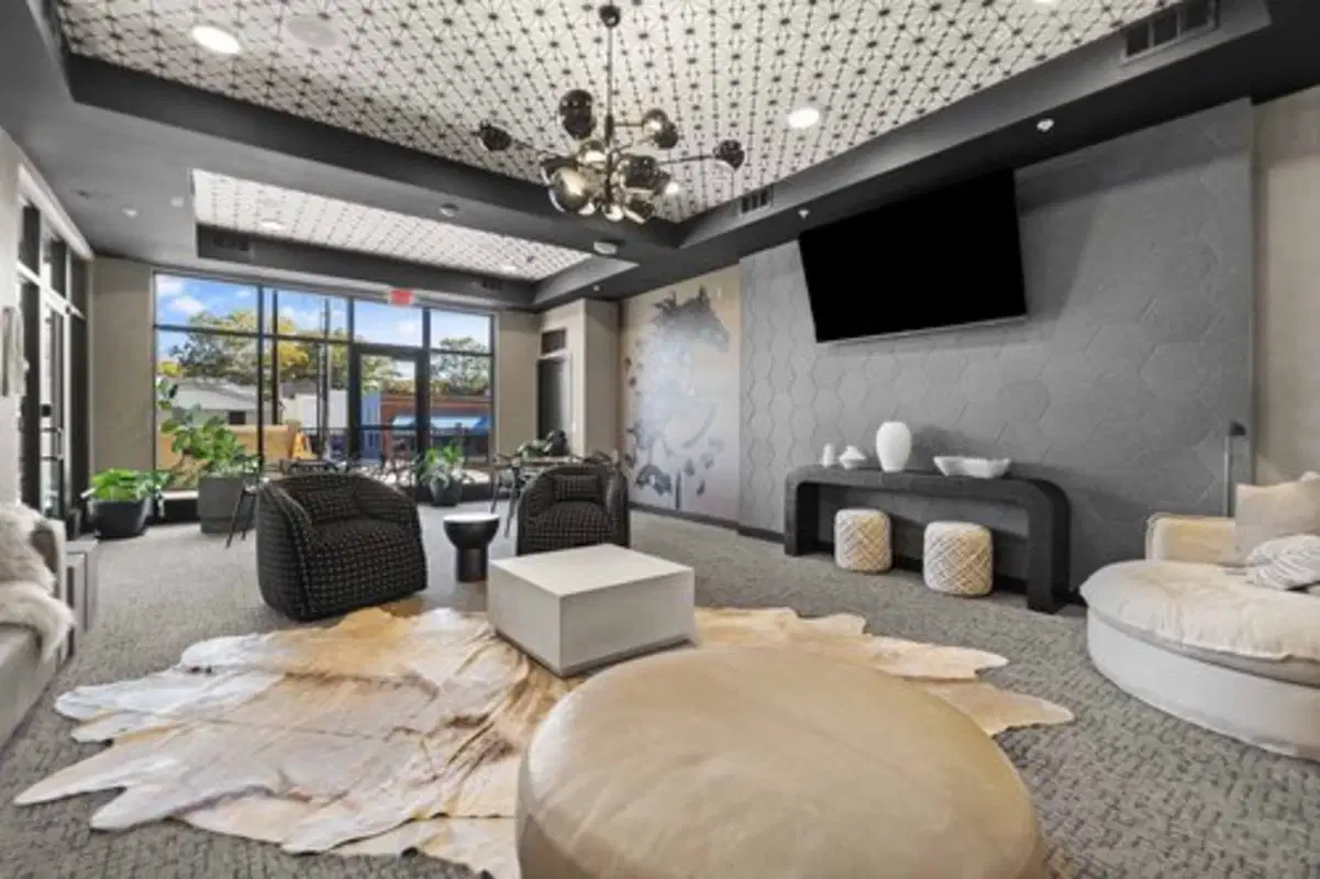 Gateway Lofts Lexington, Lexington – Common Area