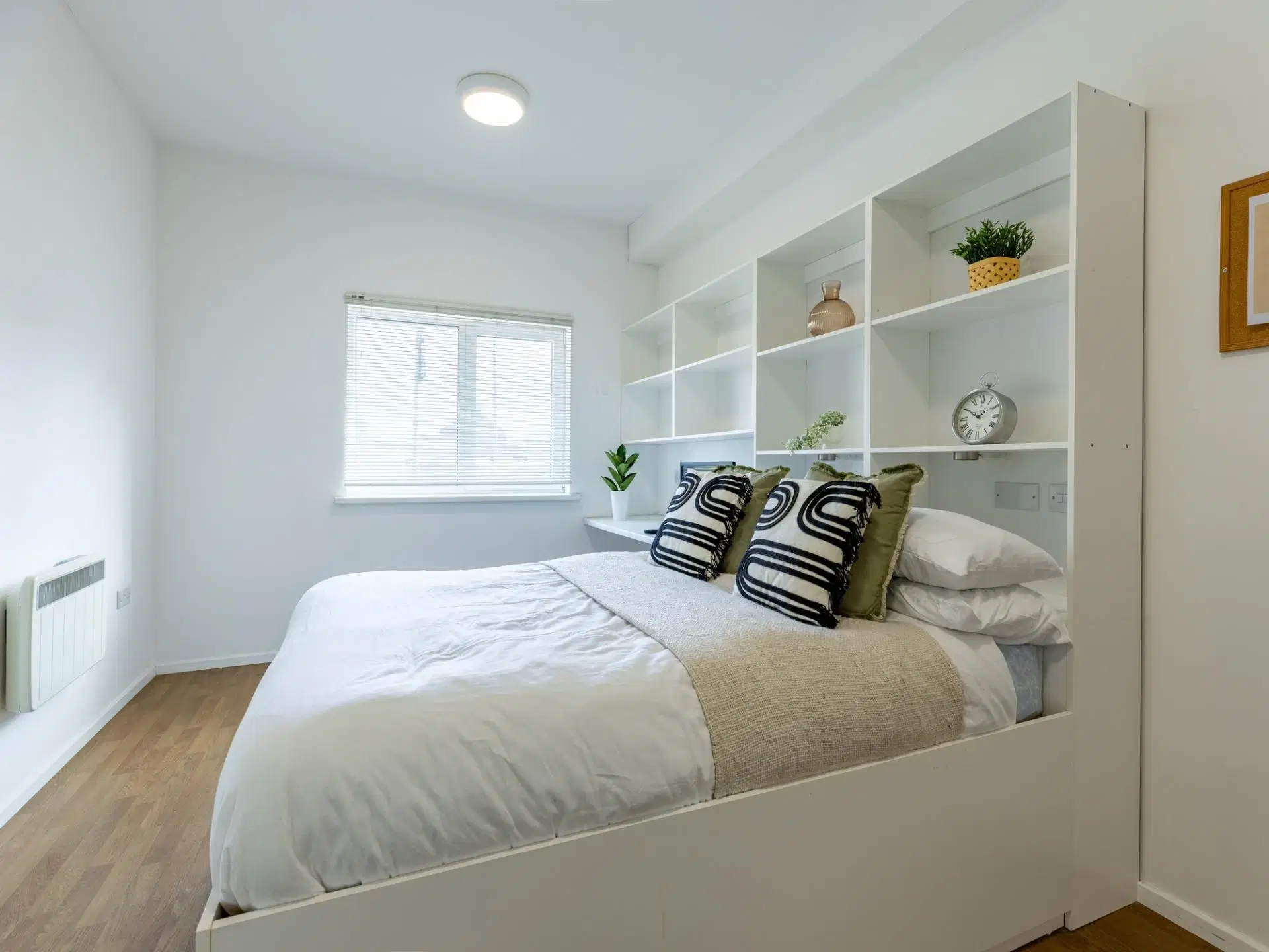 St Augustine's House, Plymouth – Deluxe Studio