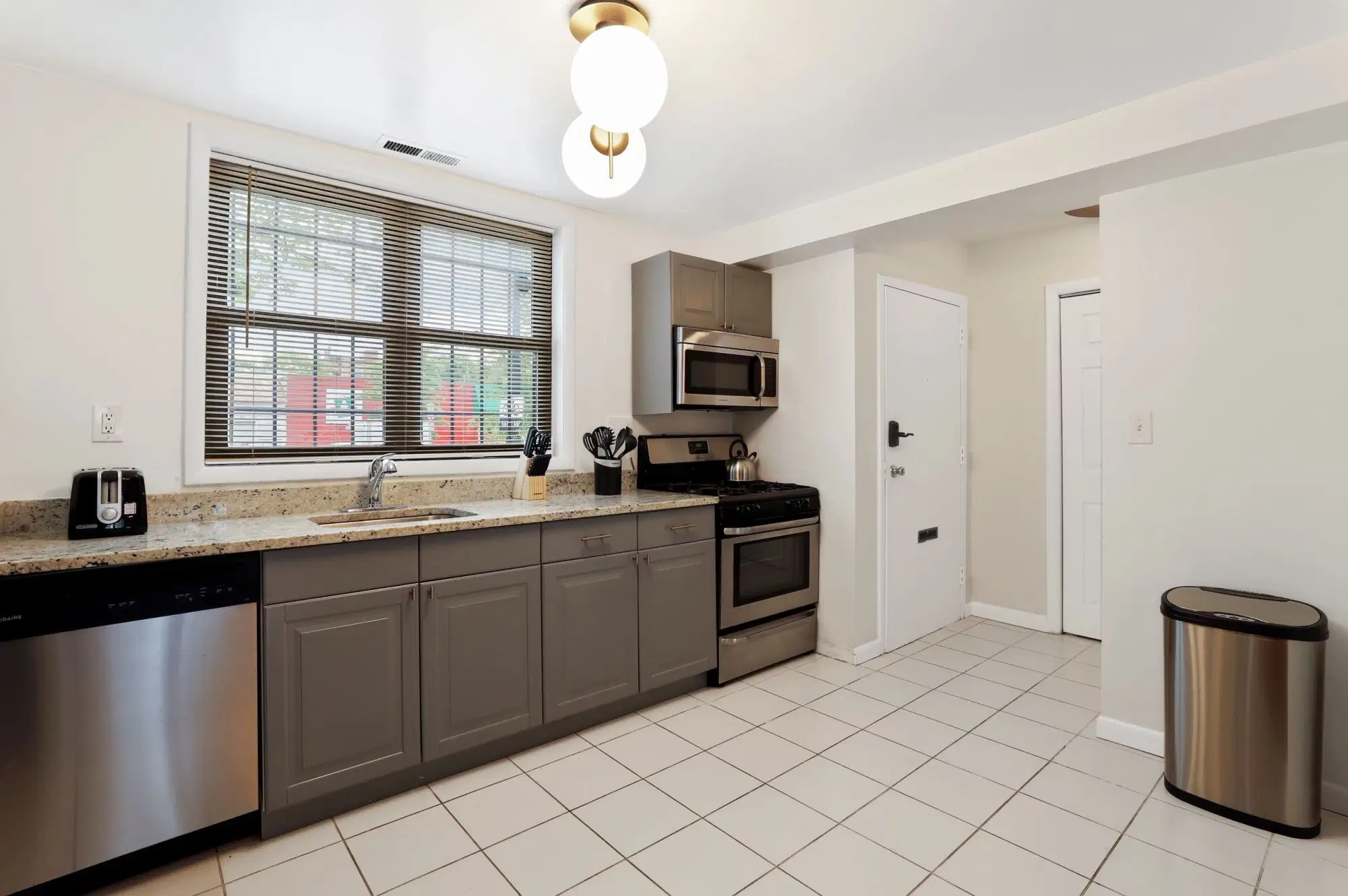 June Homes 20001, Washington DC – #4162B: Logan Circle