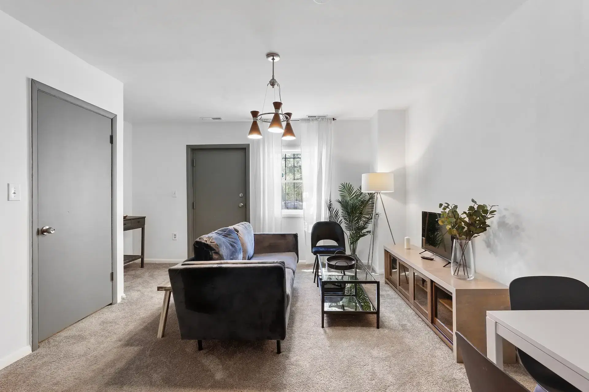 June Homes 20001, Washington DC – #417BE: Logan Circle
