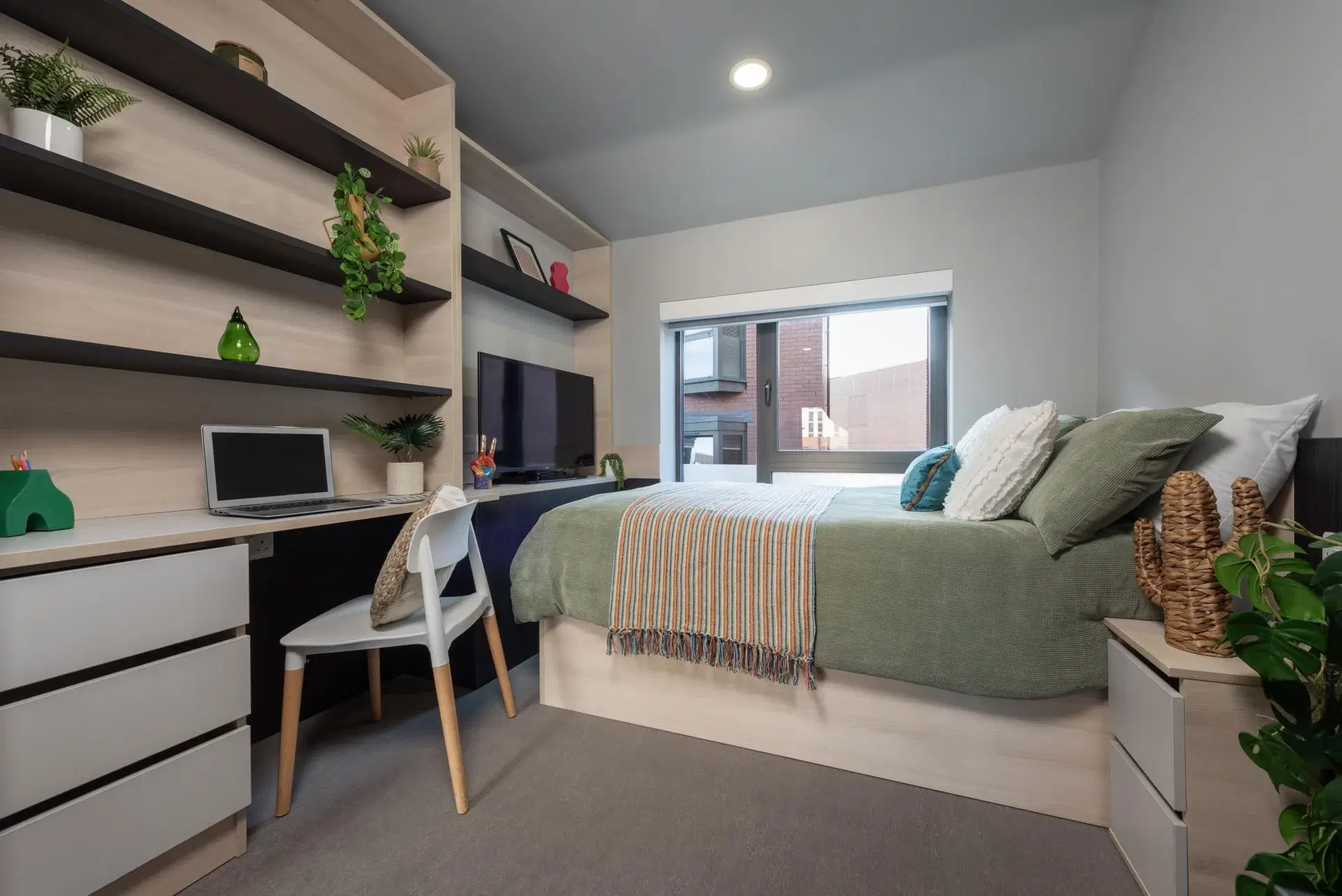 Steel City, Sheffield – Classic Studio Plus