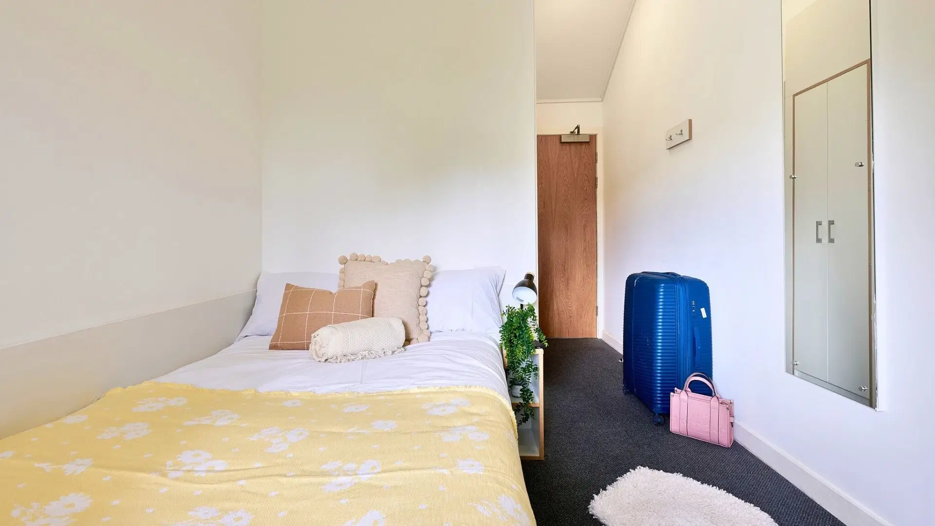 The Village at The Viaduct, Durham – Gold En-suite
