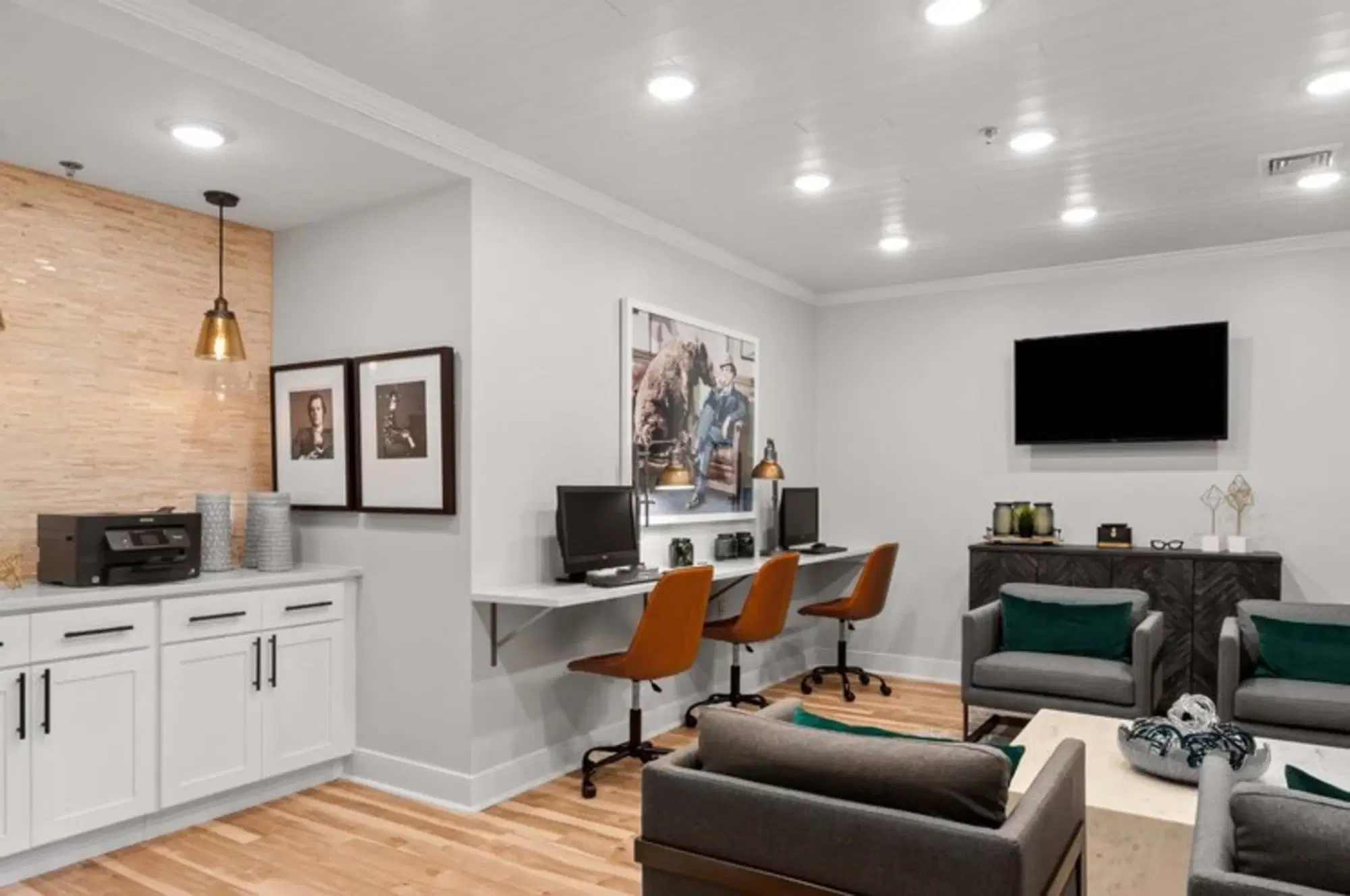 Burrough’s Mill, Cherry Hill – Amenities