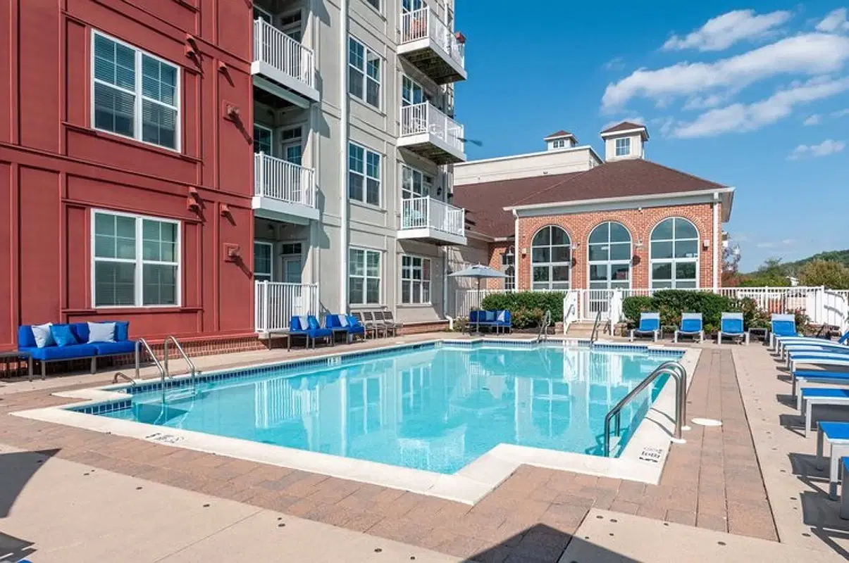 Lumina, Conshohocken – Exterior