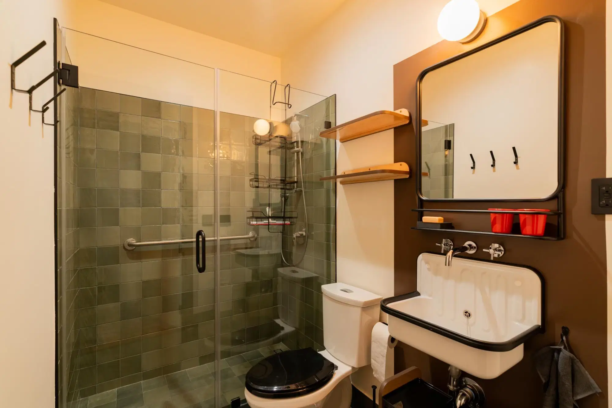 Bushwick 262, New York – Essential Room in 9 Bed 3 Bath (Unit 3)