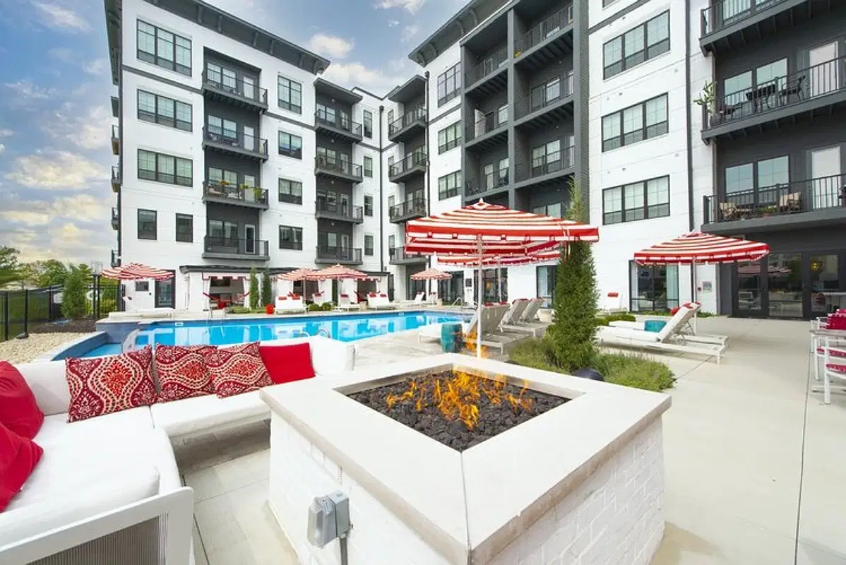 Luxe At The Highlands, Columbus – Exterior