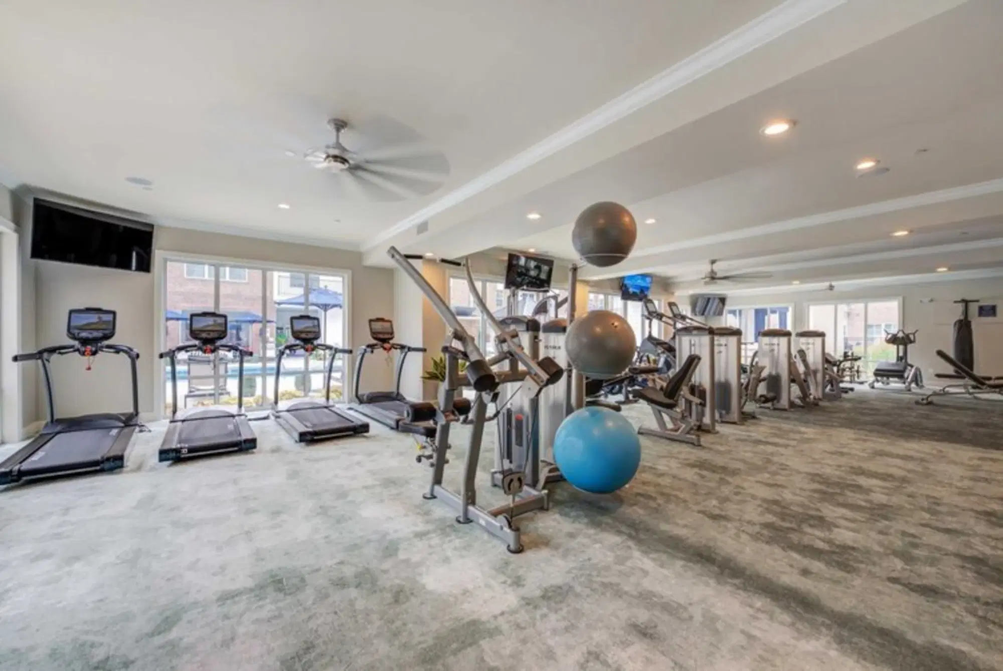 Harper House At The Highlands, Columbus – Amenities
