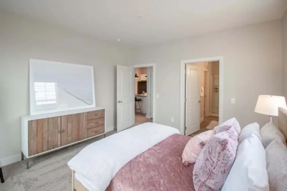 Marina Lofts, Toledo – Bedroom