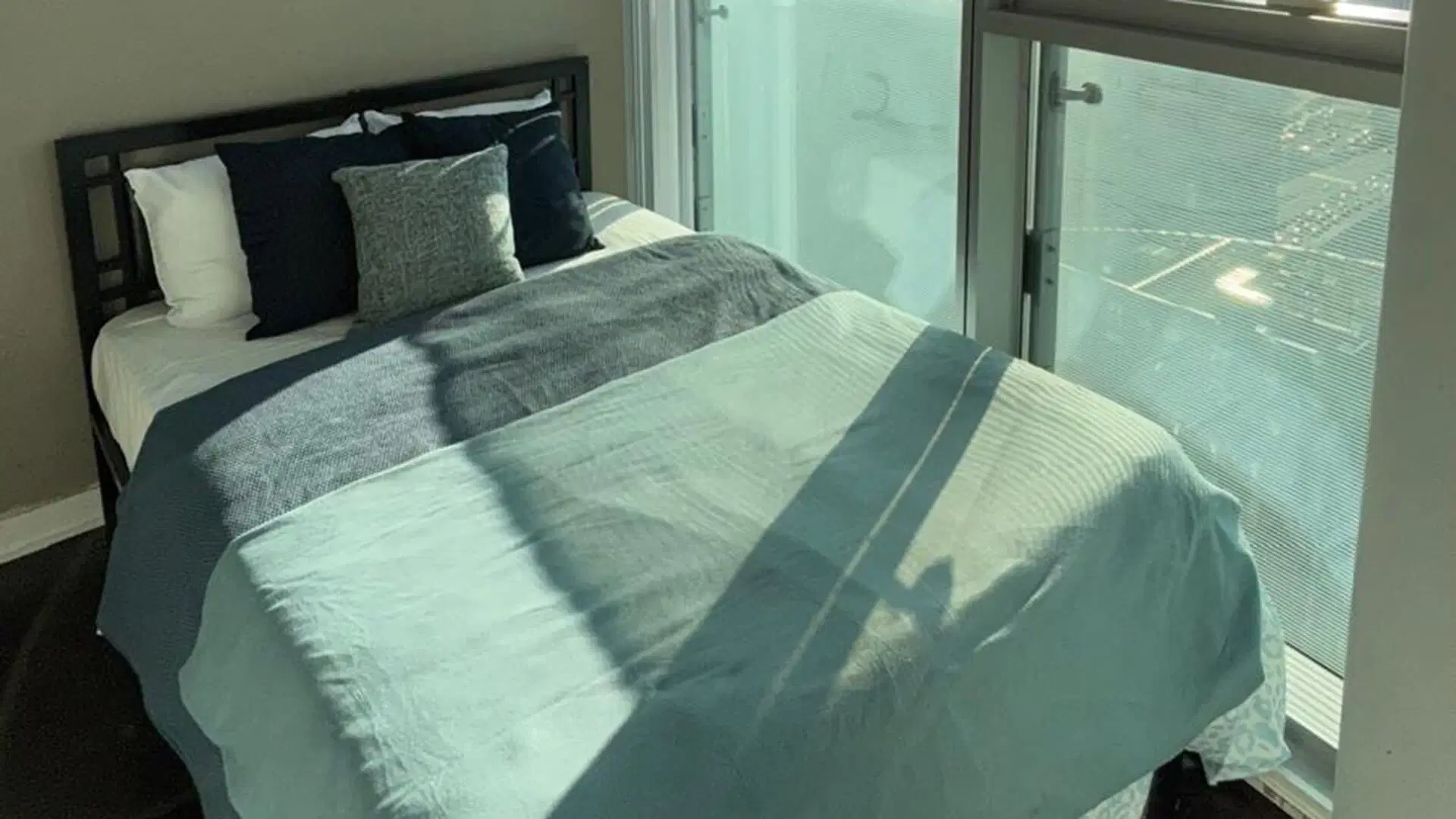 Liwinco Waterfront, Toronto – Deluxe Room | 4408