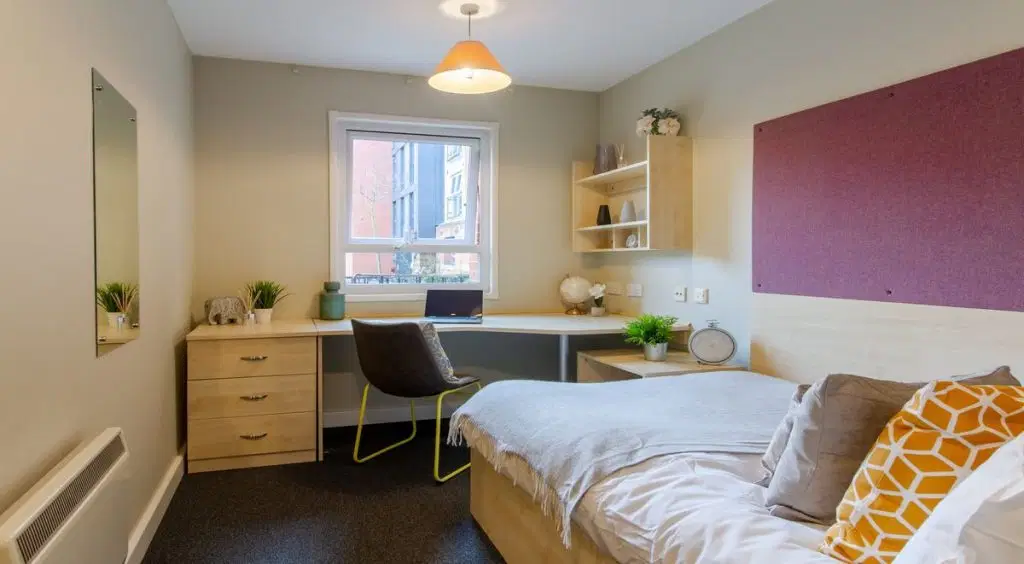 Calcott Ten, Coventry – Bronze Ensuite
