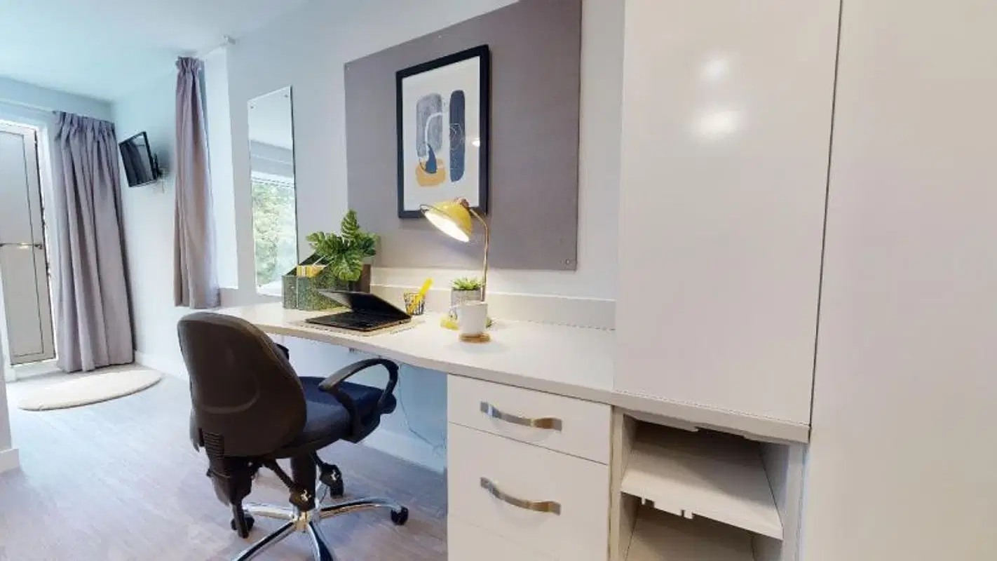 iQ Alice House, Oxford – Silver Studio Plus