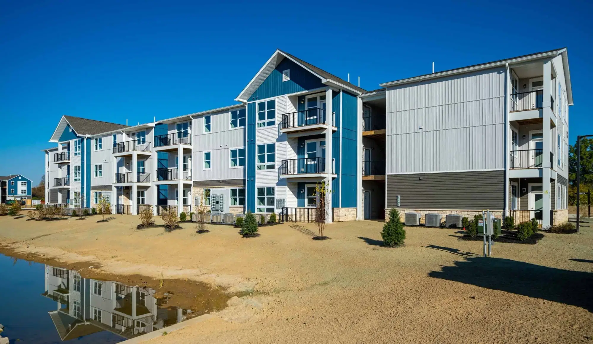 Birch Creek Flats, Canal Winchester – Exterior