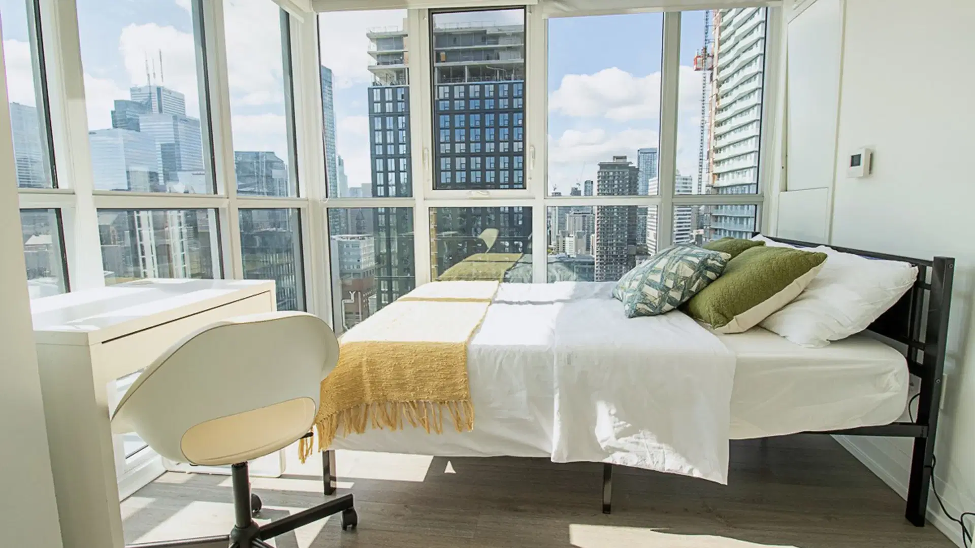 Liwinco Yonge Dundas Street, Toronto – Flex Premium B (Only Female) | ON M5B 2A9 | 1561