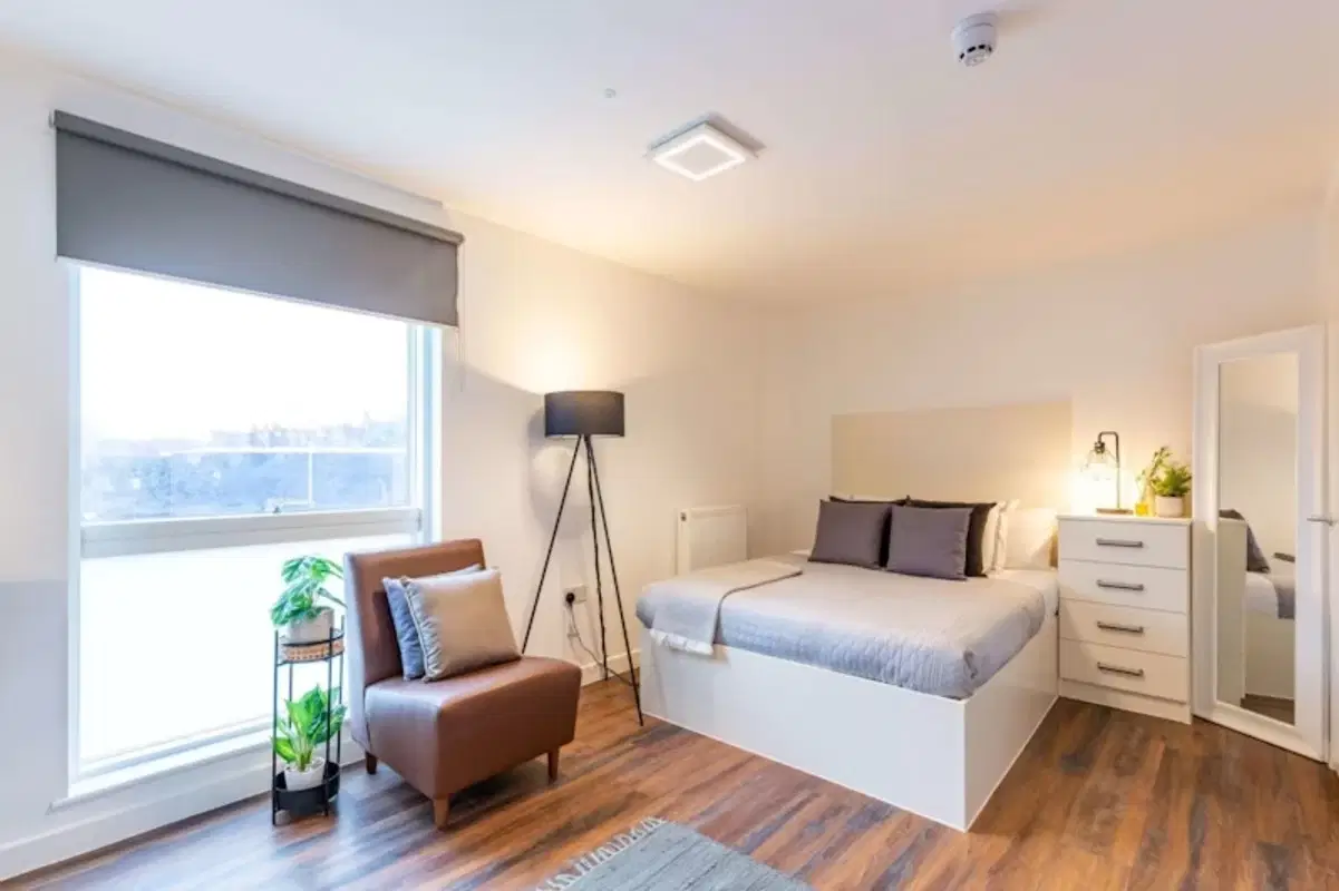 Hollingbury House, Brighton – Premium Studio