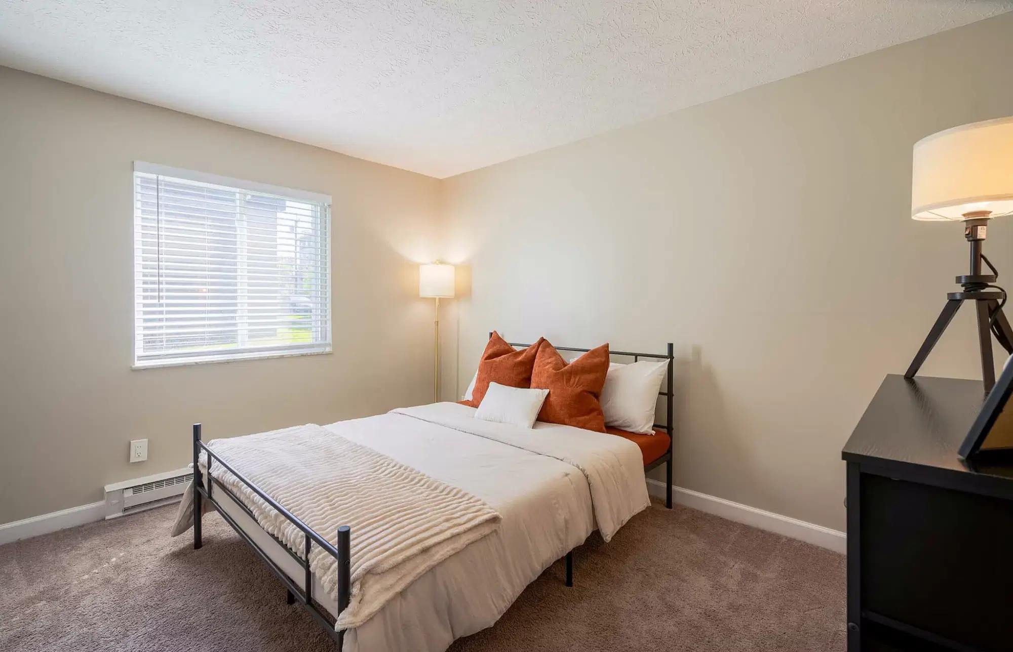 Flats On The Row, Newport – 1 Bed 1 Bath