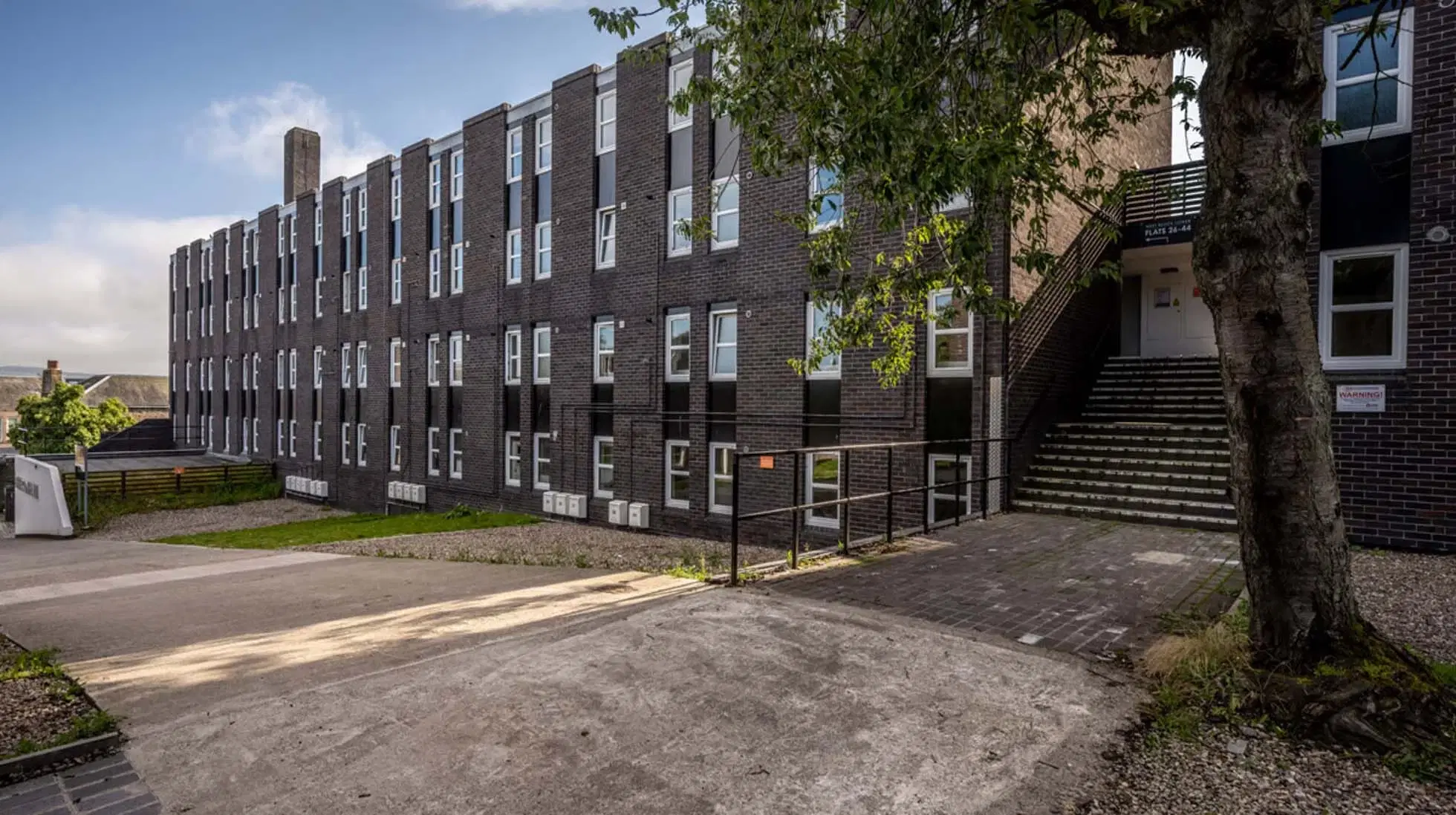 Peterson Hall, Dundee – Exterior