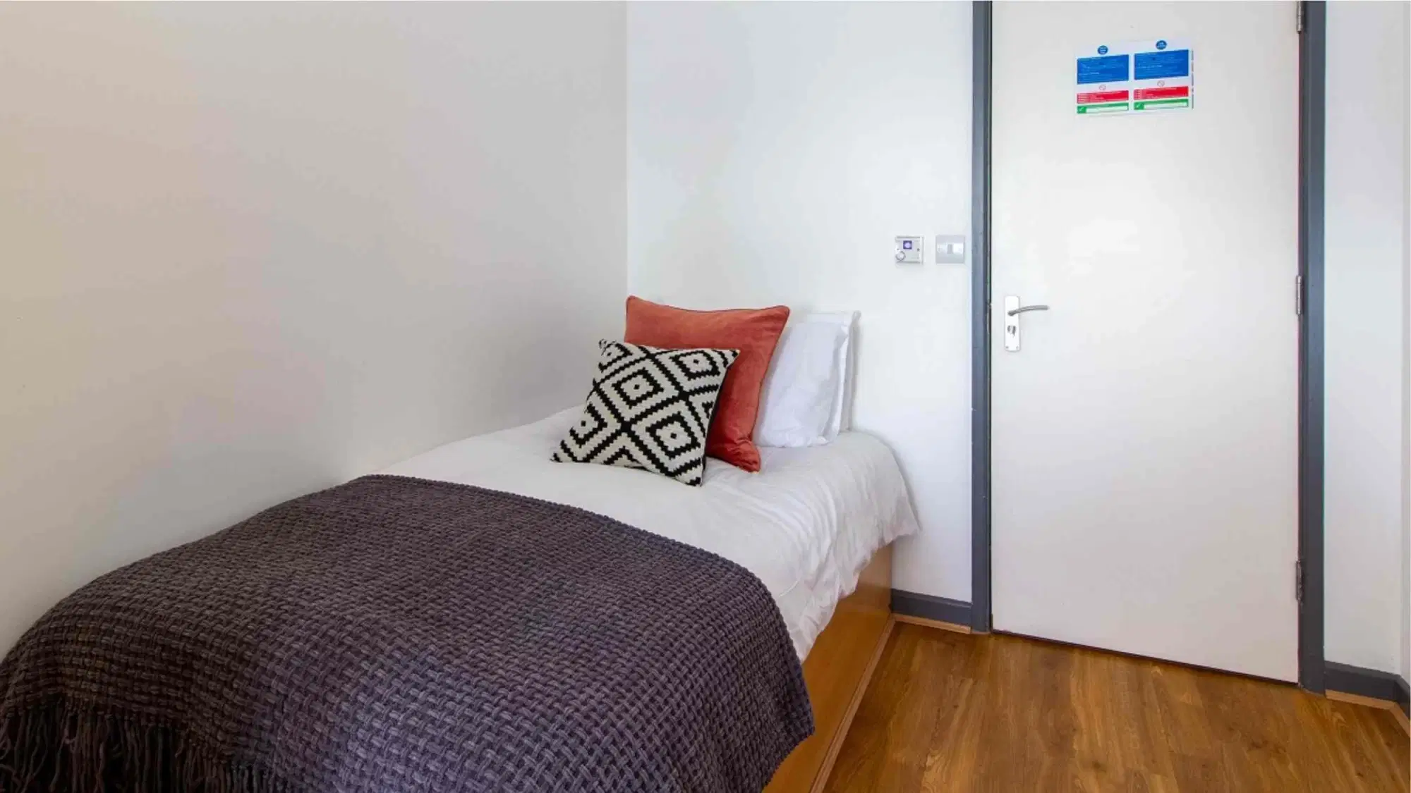 Alexandra Hall, Aberystwyth – Bronze Single Room