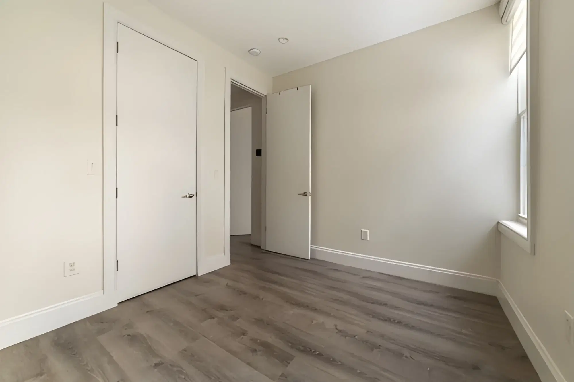 June Homes 11222, New York – #1423A: Greenpoint