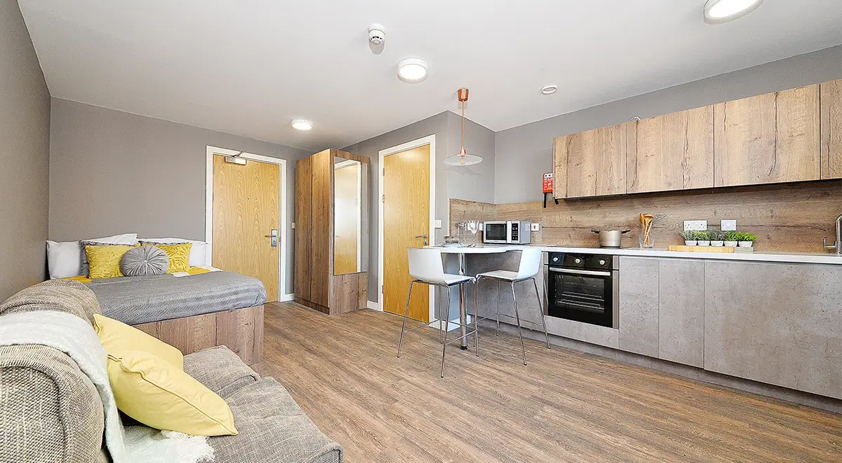 800 Bristol Road, Birmingham – Premium Studio