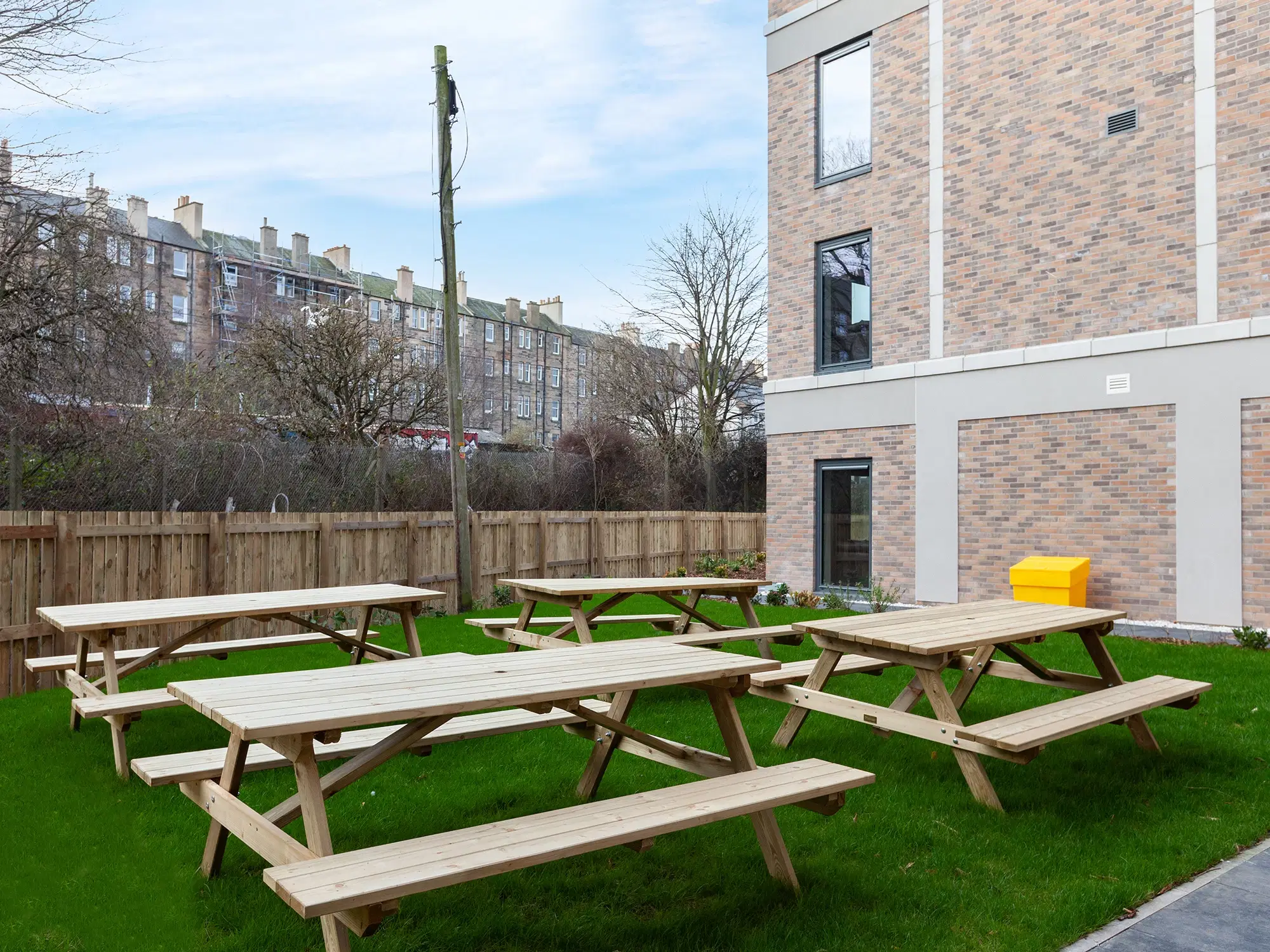 Straits Meadow, Edinburgh – Exterior