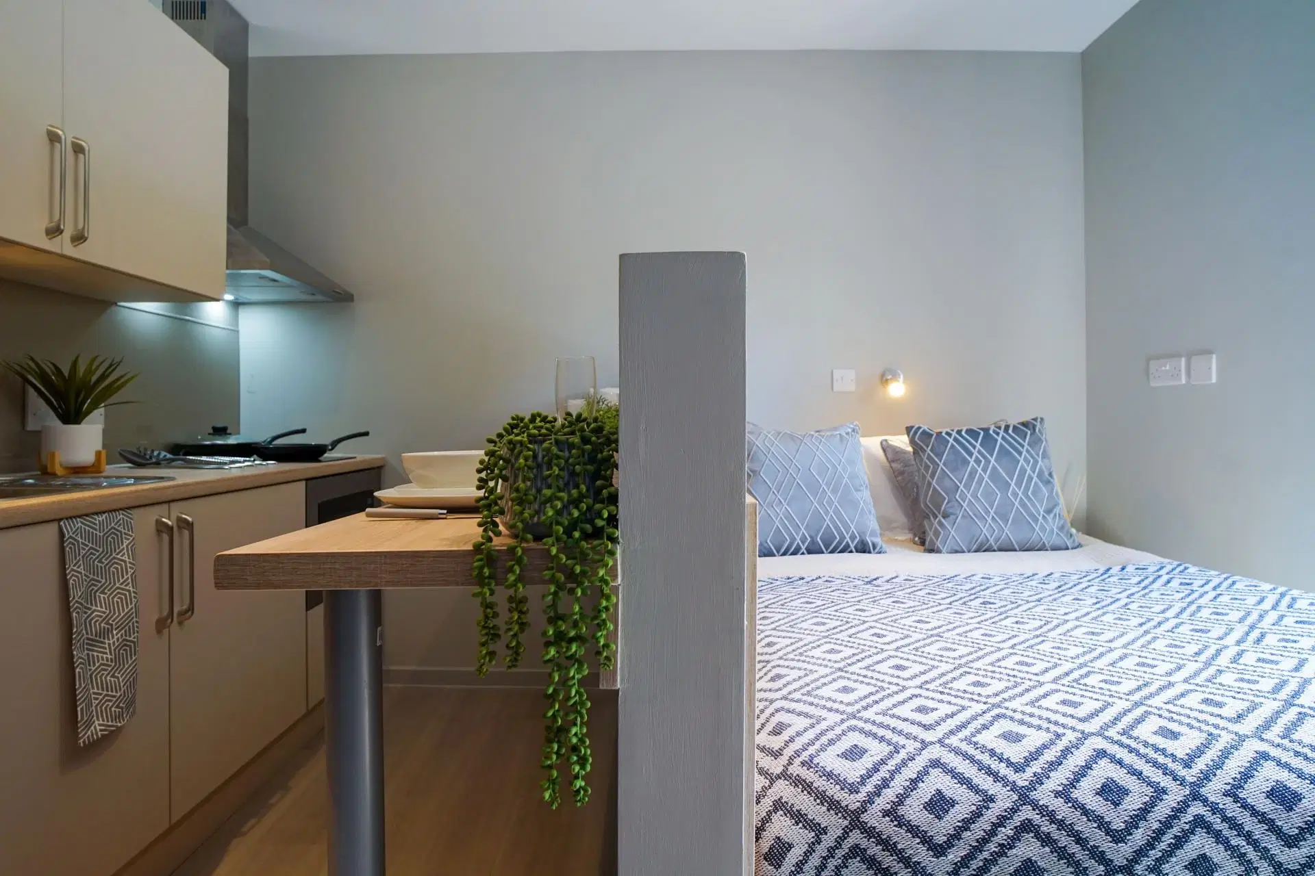 Straits Meadow, Edinburgh – Premium Studio