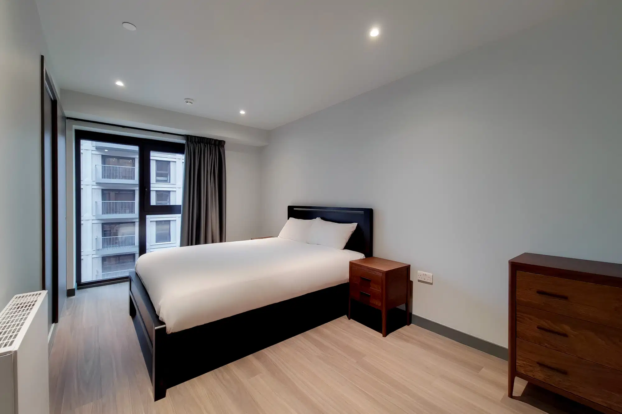 Luna, London