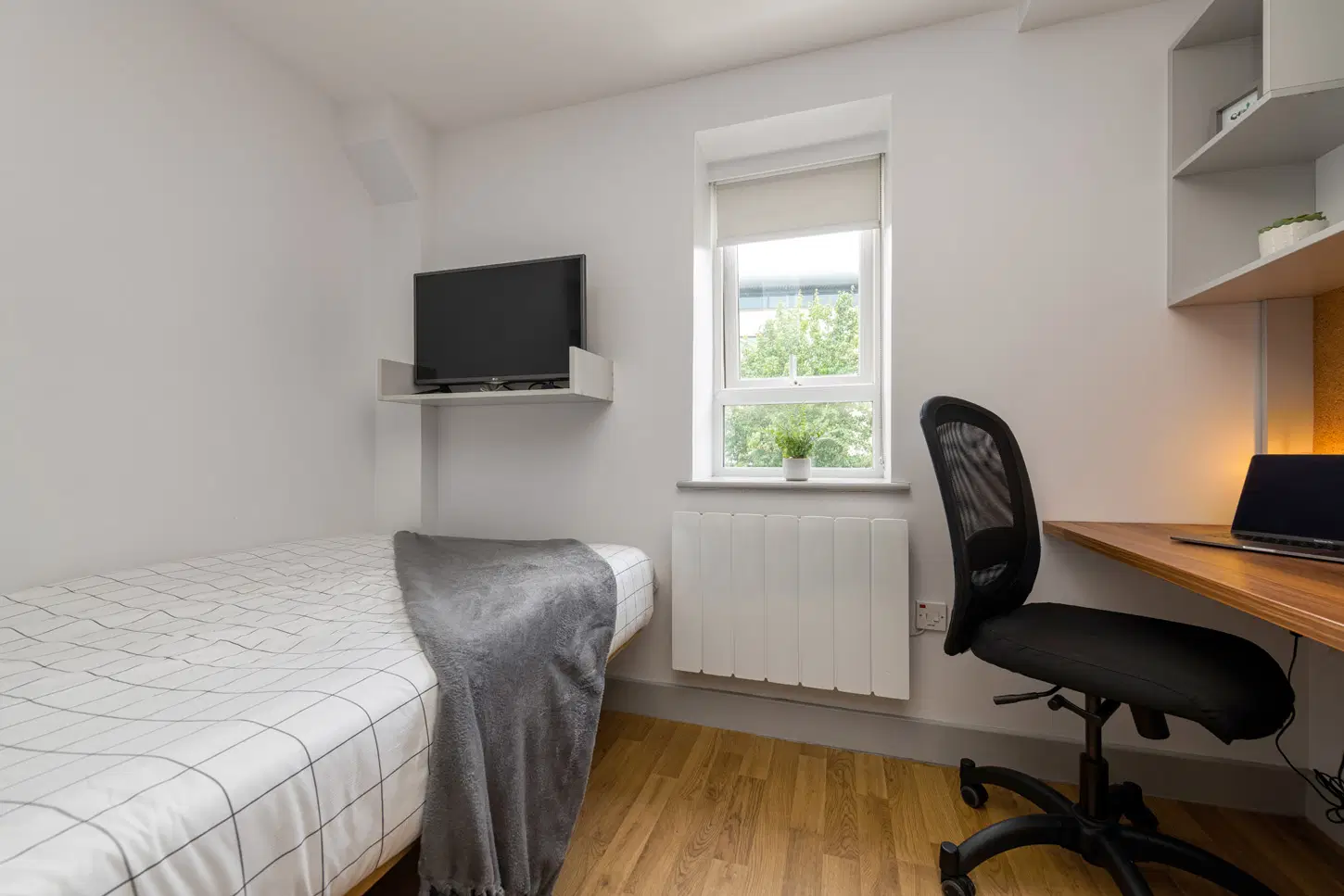 Collegiate St James Street, Portsmouth – Standard Studio