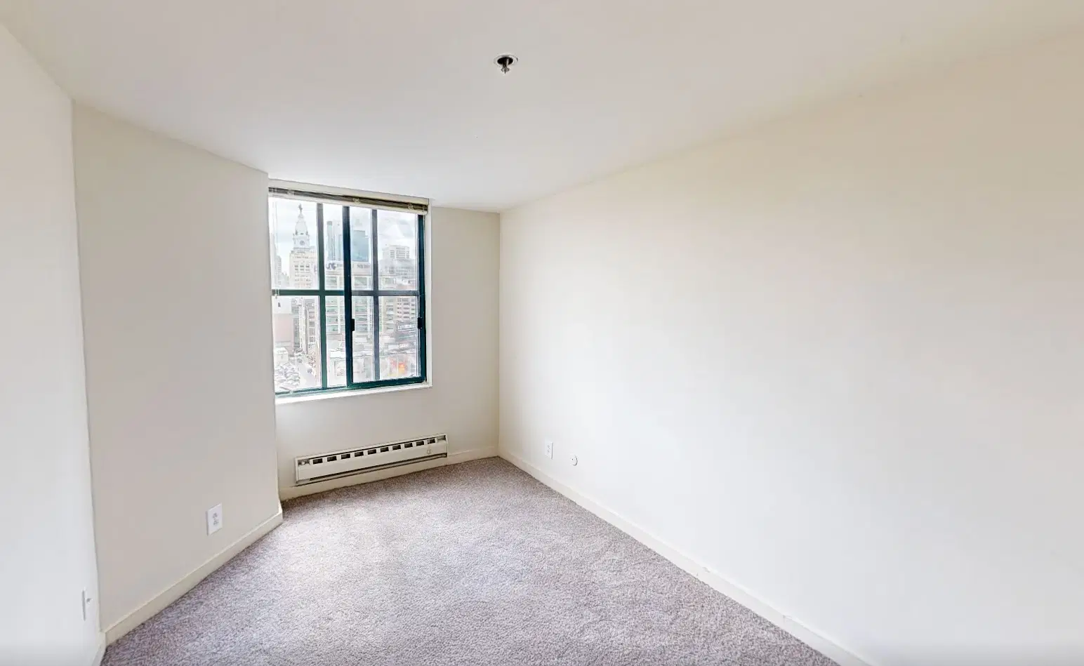 Packard, Philadelphia – Bi-Level with Den C - 2 Bed 2 Bath