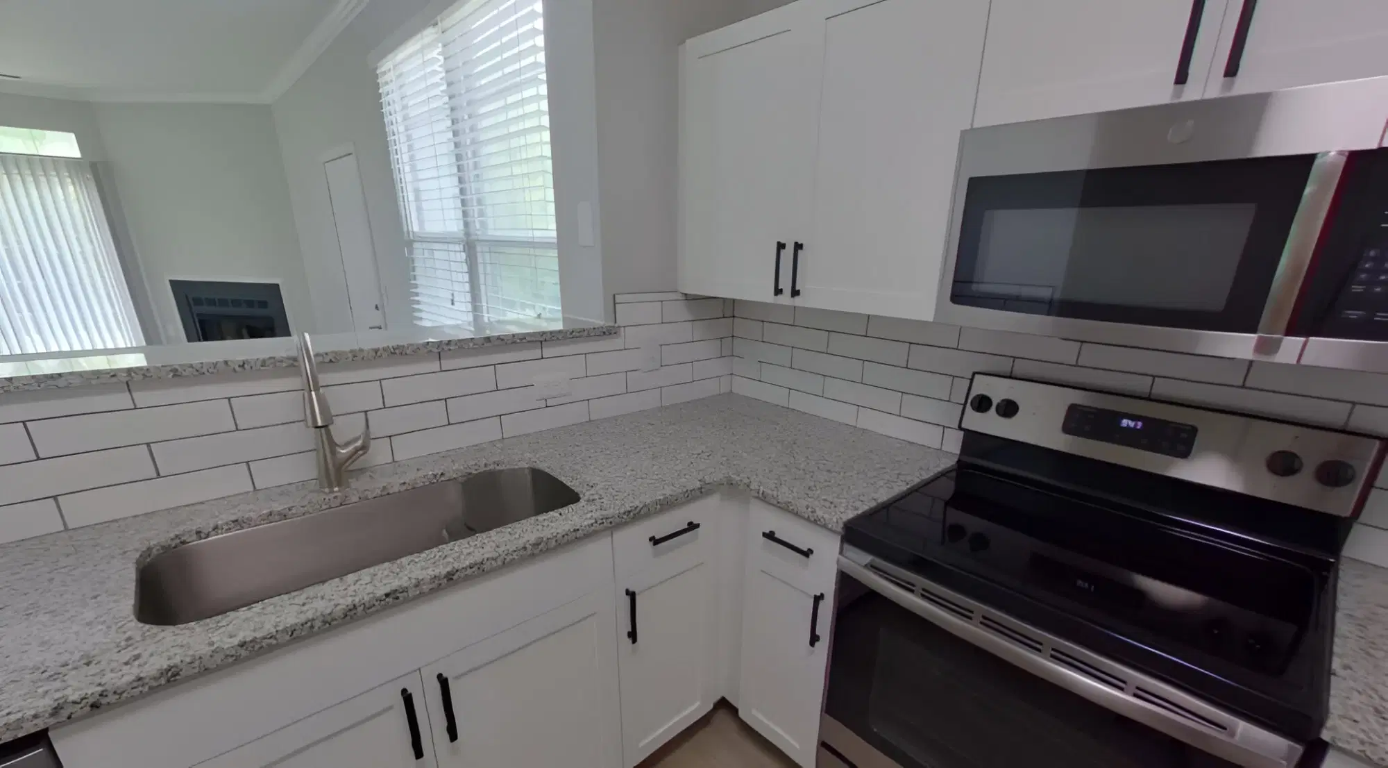 Sugar Run, New Albany – The Sagamore Renovated - 2 Bed 2 Bath