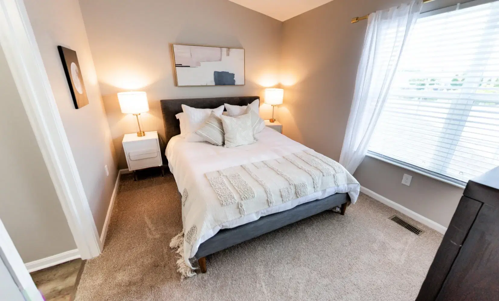 The Gramercy, New Albany – Roosevelt - 2 Bed 2.5 Bath