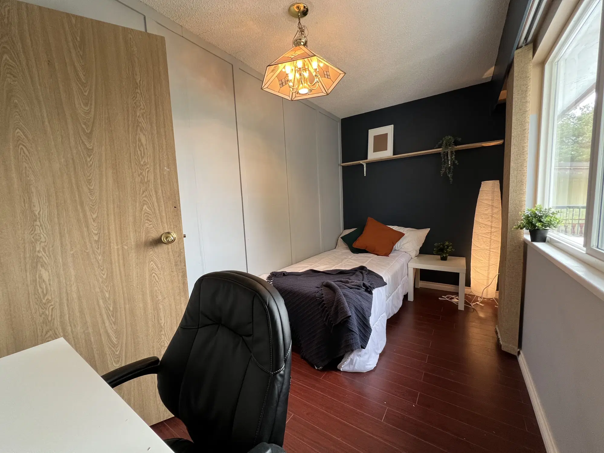 7708 Sparbrook, Vancouver – Yaletown Room (1 Bed 1 Bath)