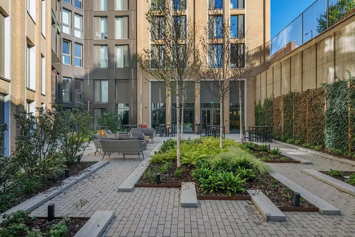 GoBritanya White City Residence, London – Exterior