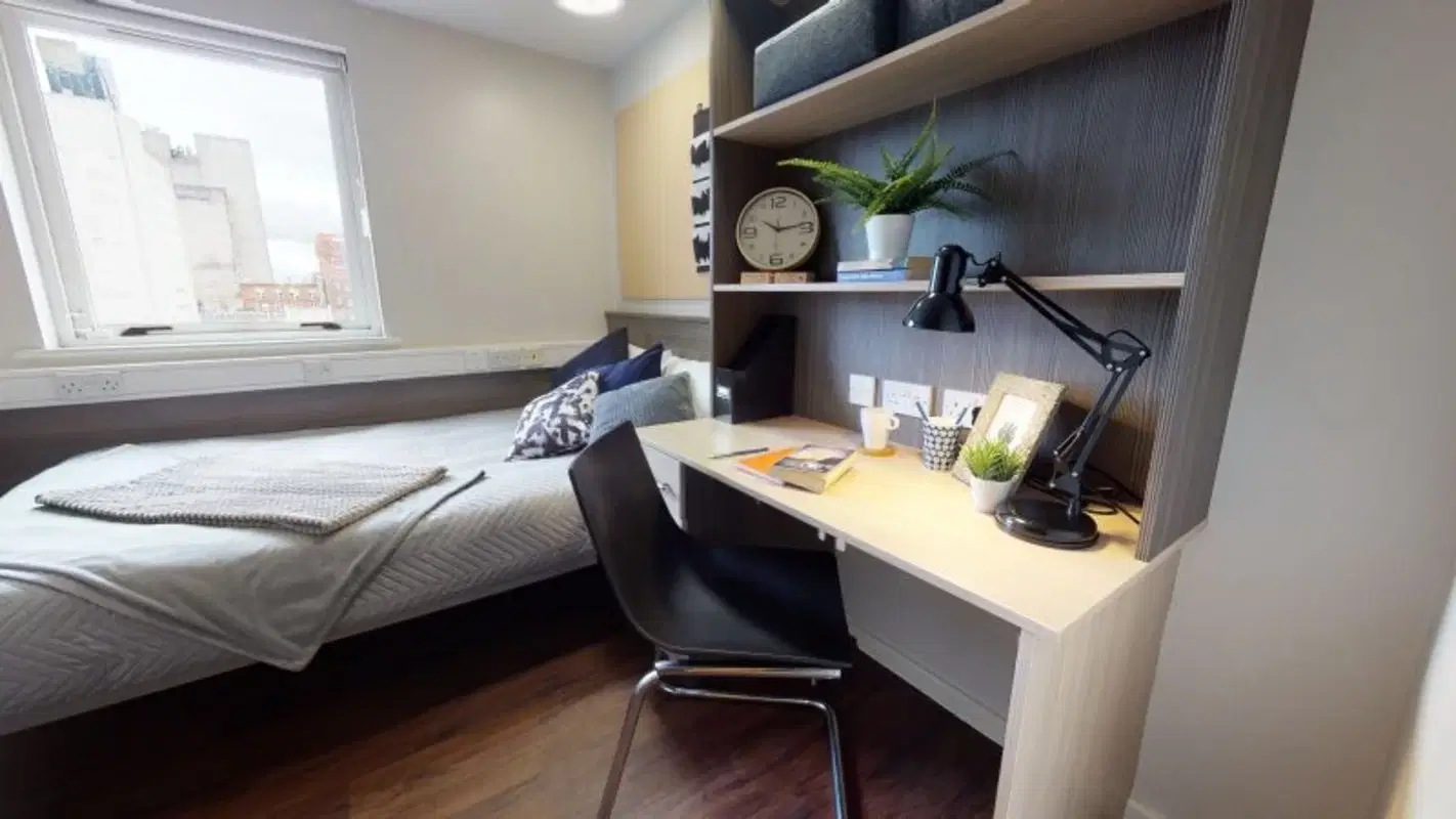 iQ Lambert & Fairfield House, Manchester – Saver En Suite