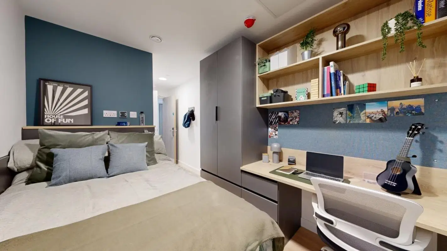 Fabric, Nottingham – Deluxe En-suite