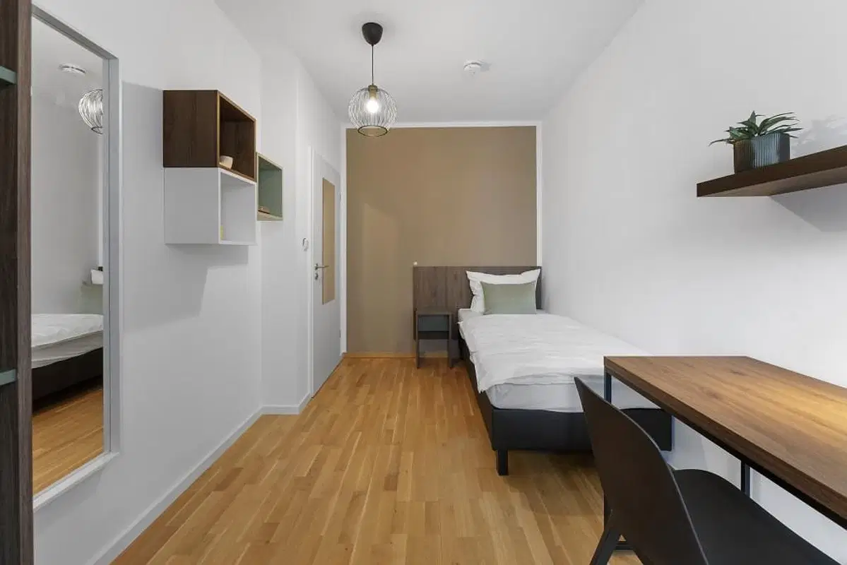 Friedrichstrasse 63, Berlin – Private Room (FR.51.1)