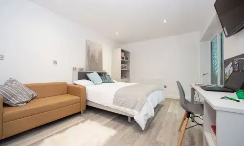 The Laceworks, Nottingham – Silver Plus Balcony Studio