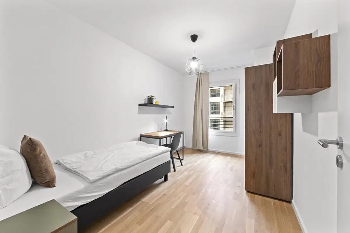 Friedrichstrasse 63, Berlin – Private Room (FR.53.1)