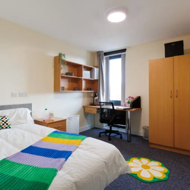 Raleigh Park And The Village, Nottingham – Deluxe Ensuite