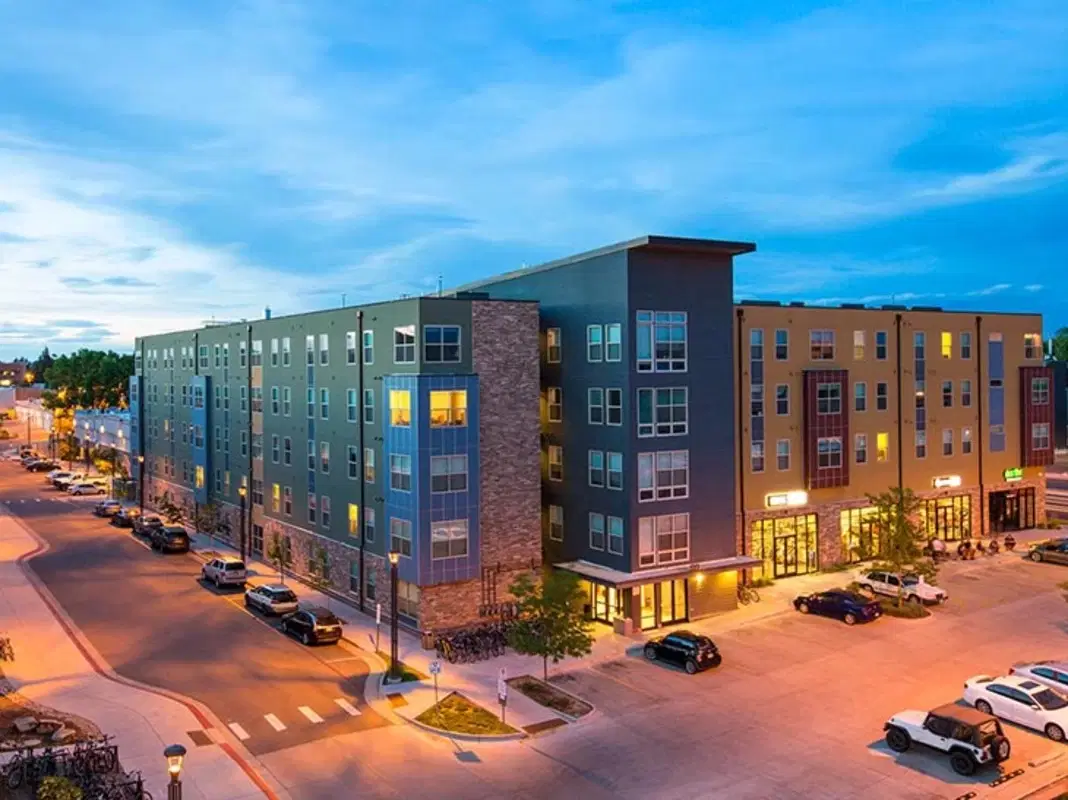 State, Fort Collins – Exterior