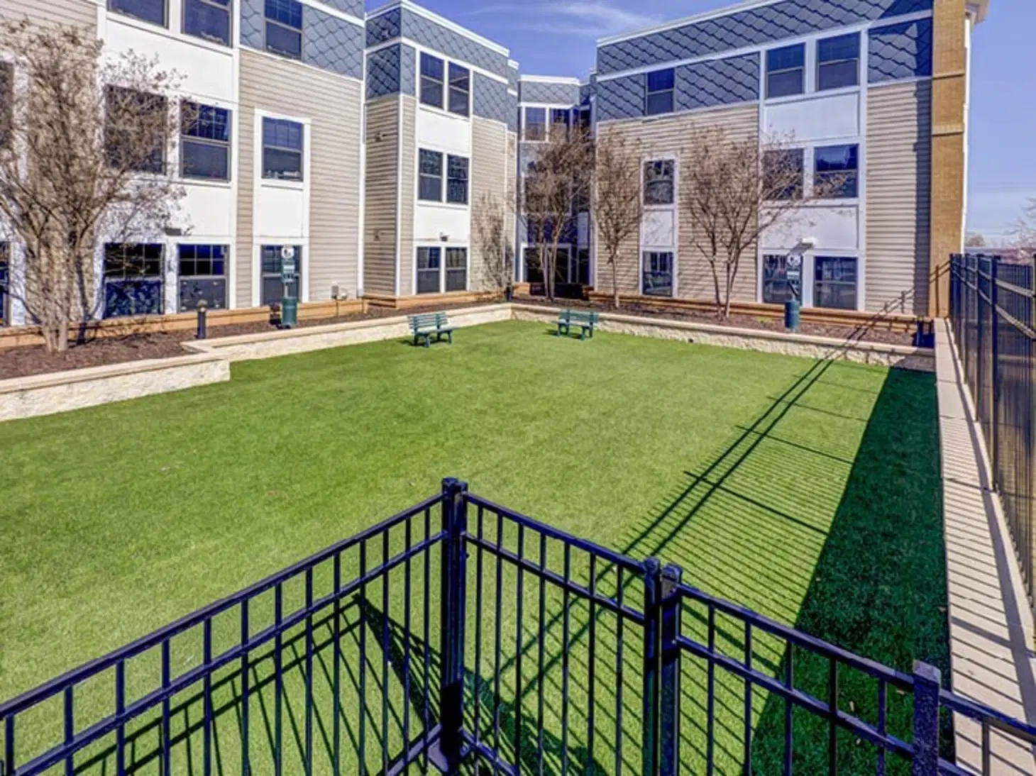 1200 West Marshall, Richmond – Exterior