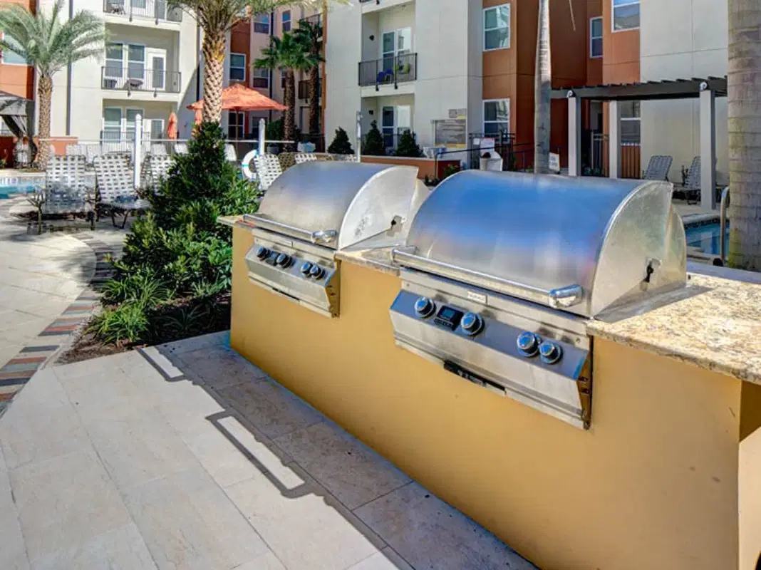 Plaza On University, Orlando – Amenities