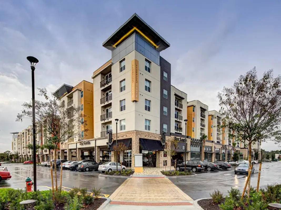 Plaza On University, Orlando – Exterior